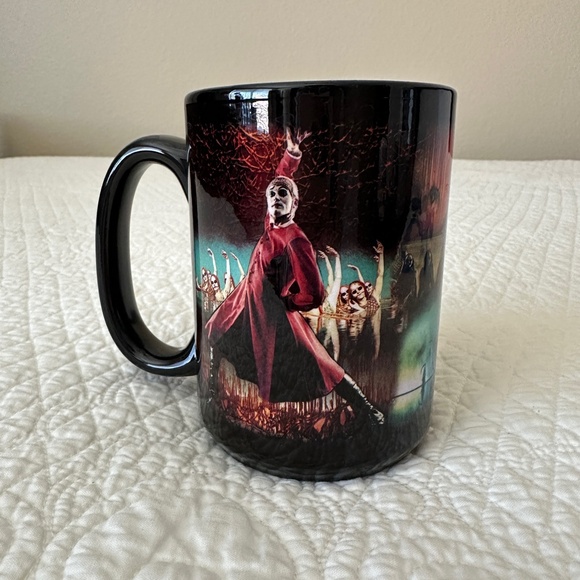 Cirque du Soleil "O" Bellagio Las Vegas Coffee Mug - Picture 2 of 6